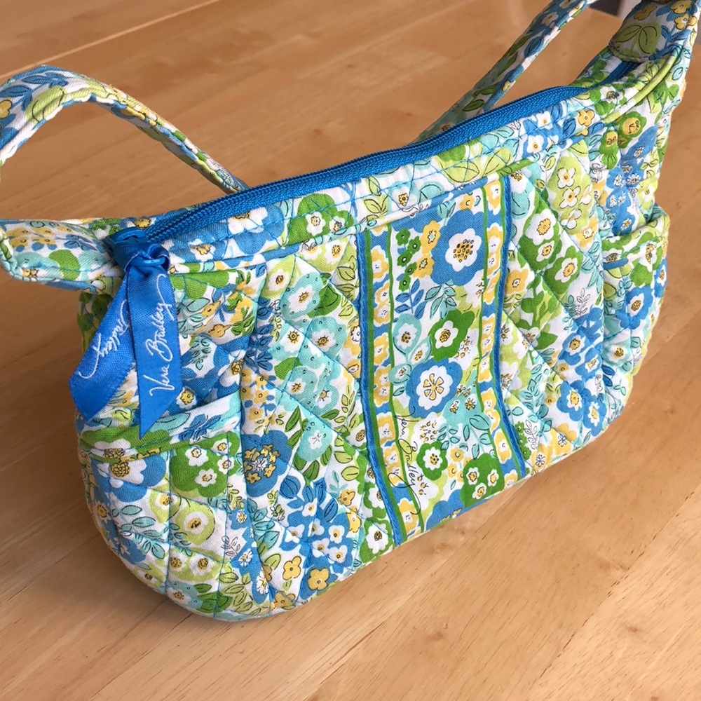 Vera Bradley flowered quilted purse - Picture 2 of 3